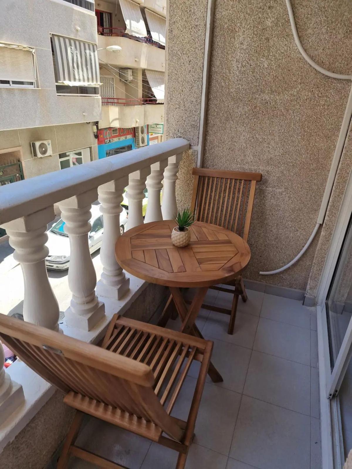 Almudena Apartments Torrevieja Buitenkant foto